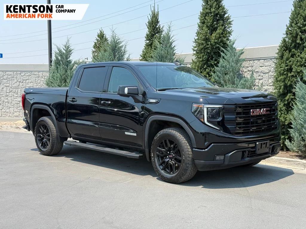 Used 2025 Black GMC Elevation image 10