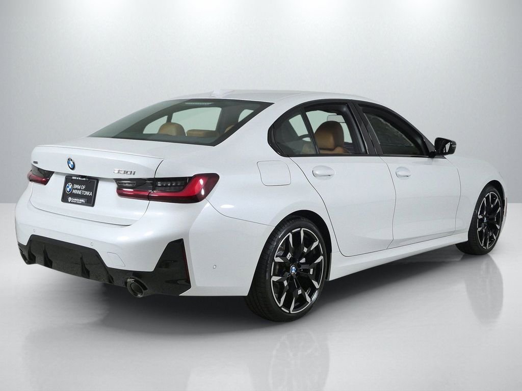 New 2026 Mineral White Metallic BMW 330i xDrive image 9
