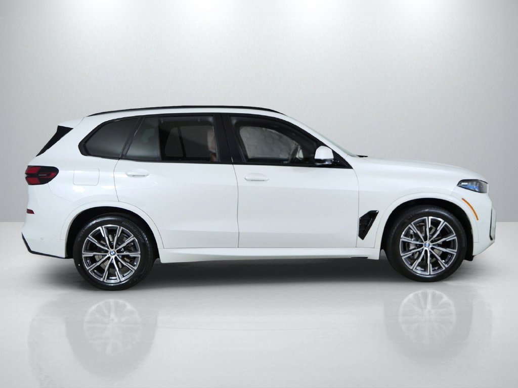 Certified Used 2025 Mineral White Metallic BMW xDrive40i image 10
