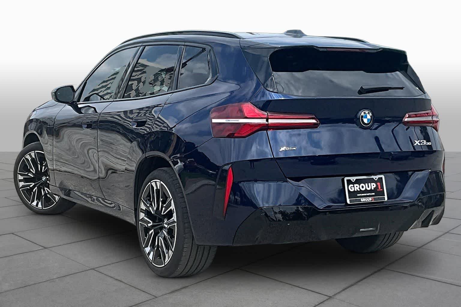 New 2026 Tanzanite Blue II Metallic BMW 30 xDrive image 11