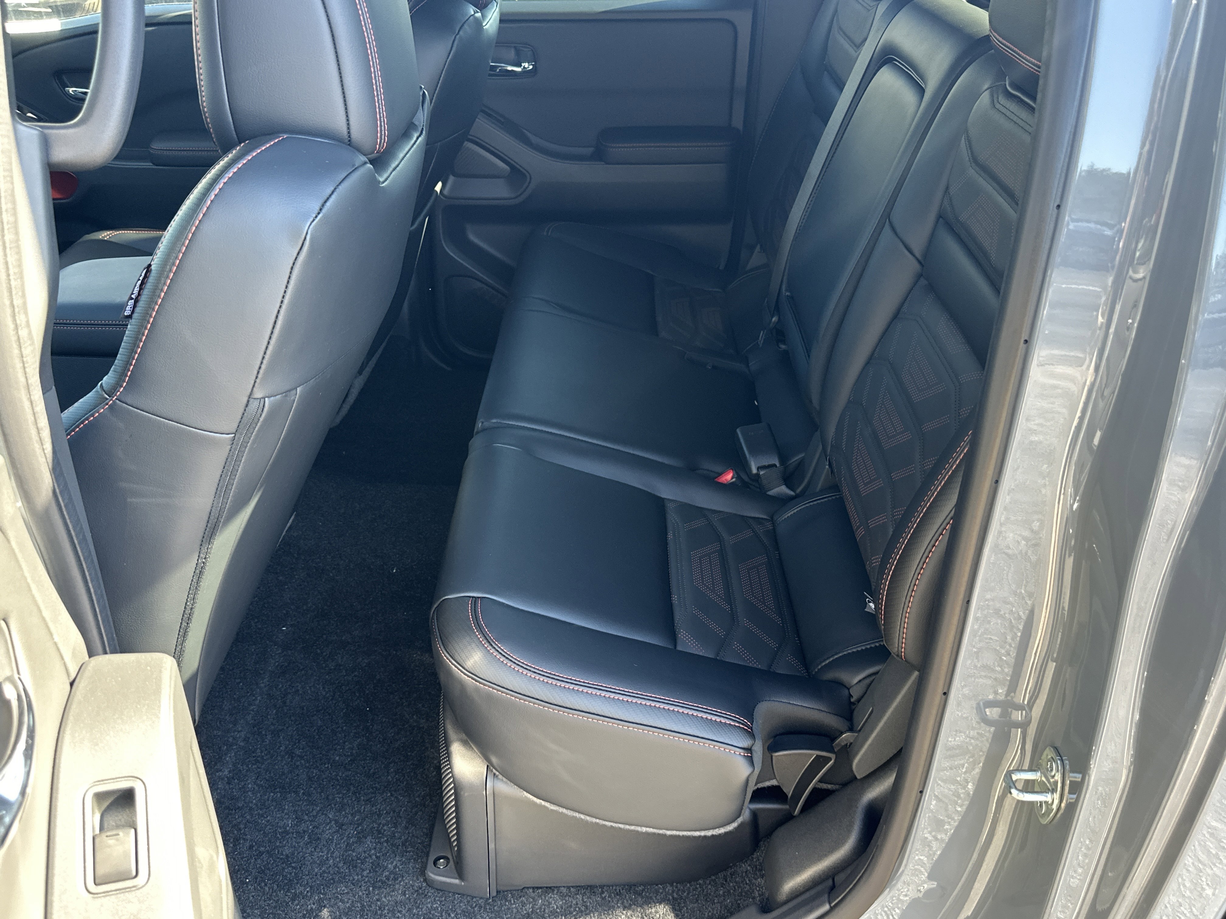 2025 Nissan Frontier PRO-4X - Photo 21