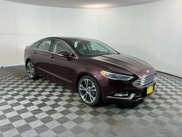 Used 2017 Burgundy Velvet Metallic Tinted Clearcoat Ford Titanium image 3