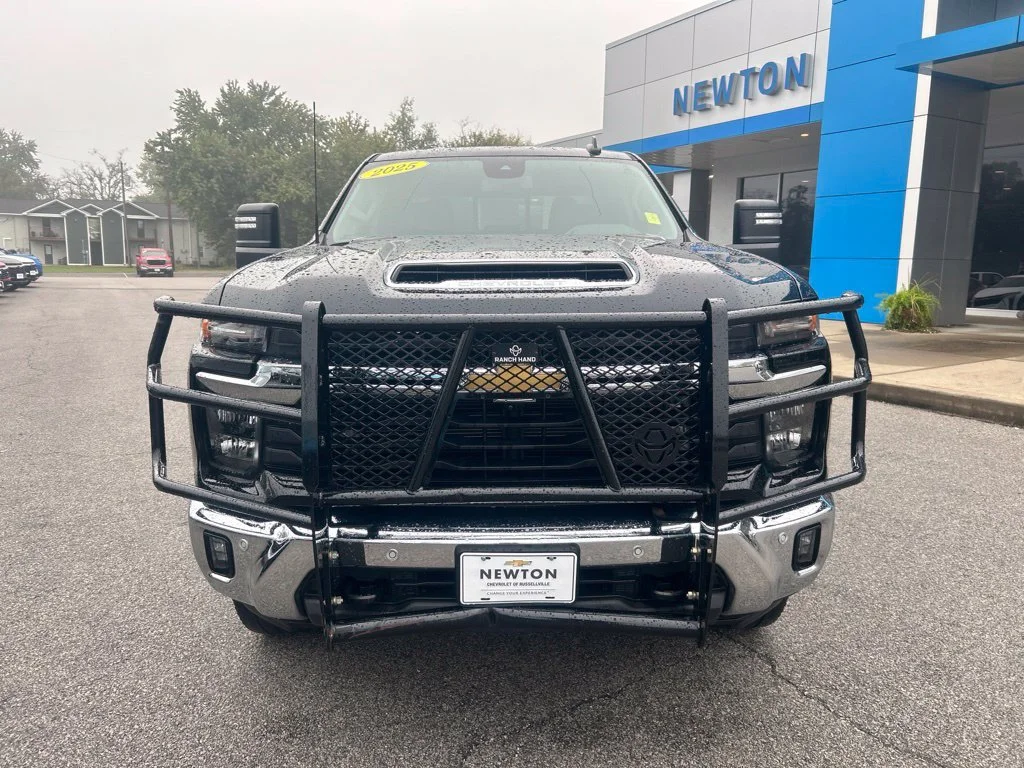 Used 2025 Black Chevrolet LT image 2