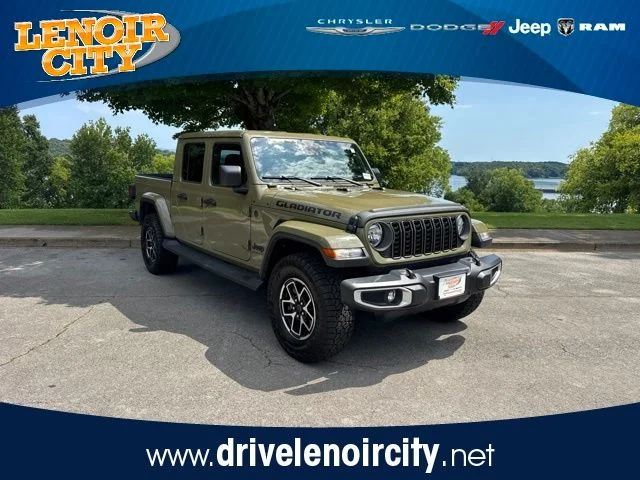 Used 2025  Jeep High Tide image 1