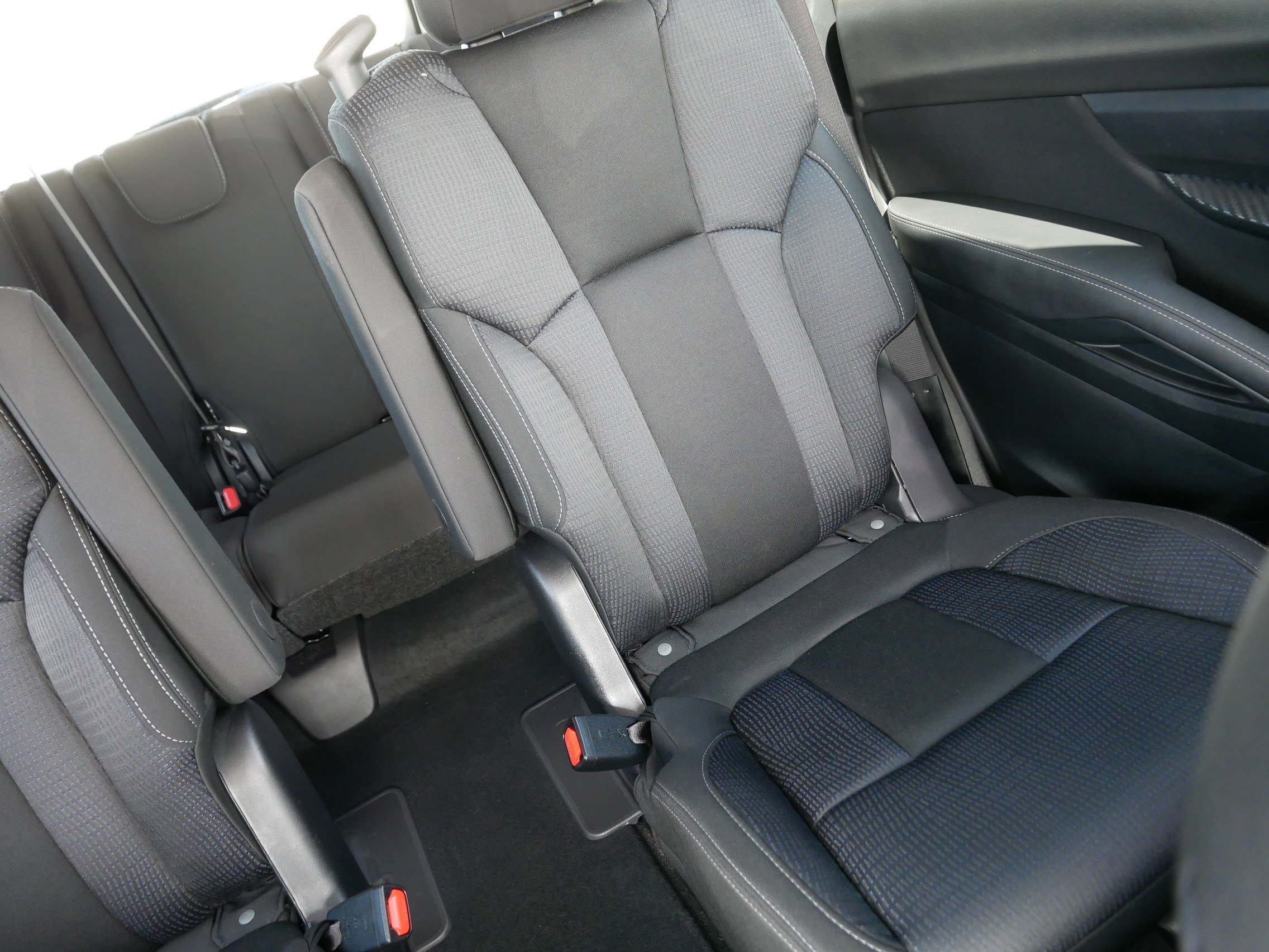 Certified Used 2025 Cosmic Blue Pearl Subaru Premium image 14