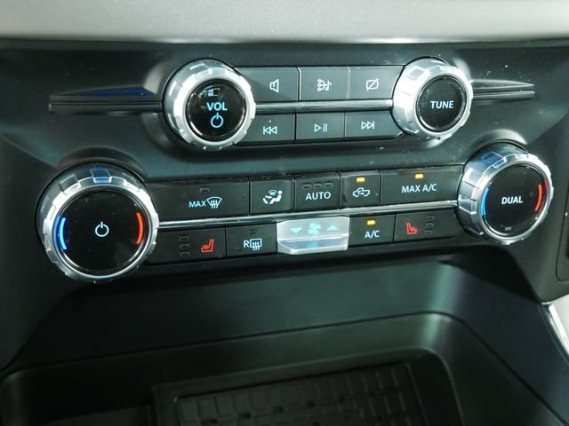 Used 2024 Black Ford XLT image 30