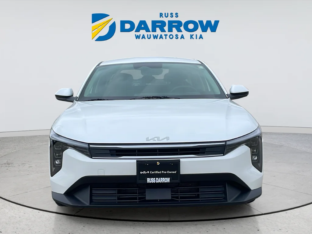 Used 2025 White Kia LXS image 8
