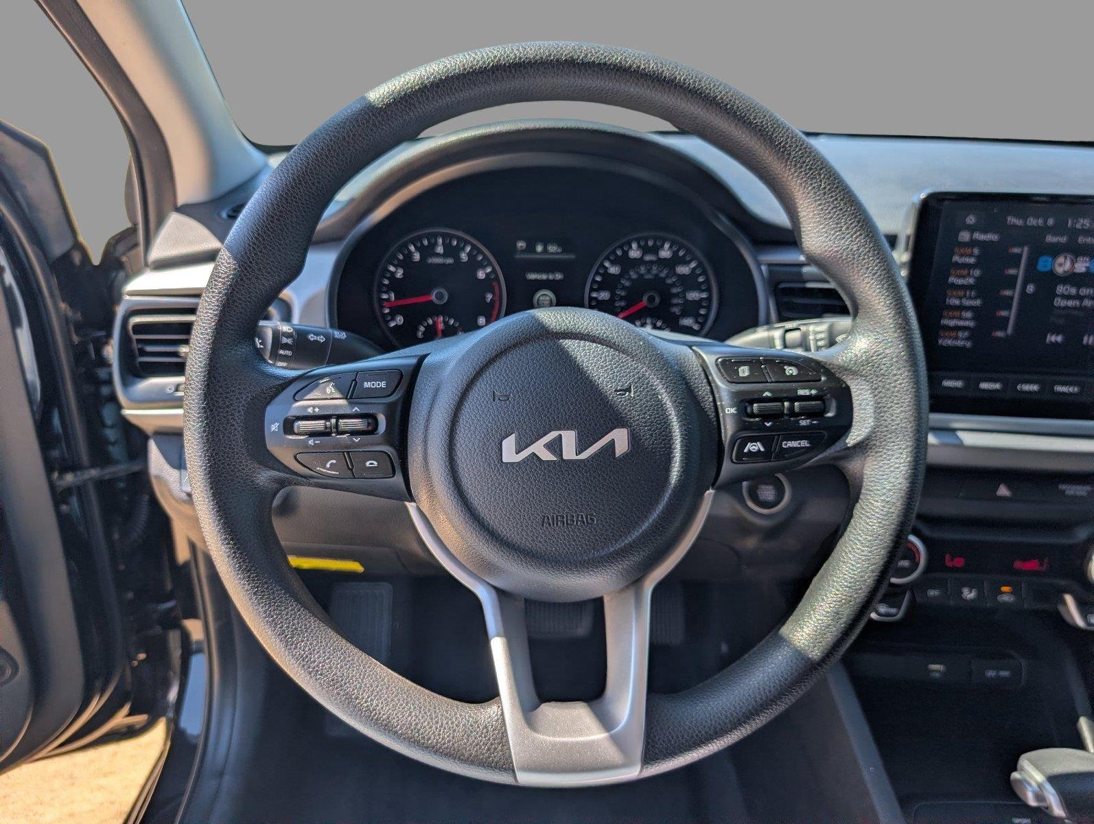 Used 2023 Aurora Black Kia S image 31