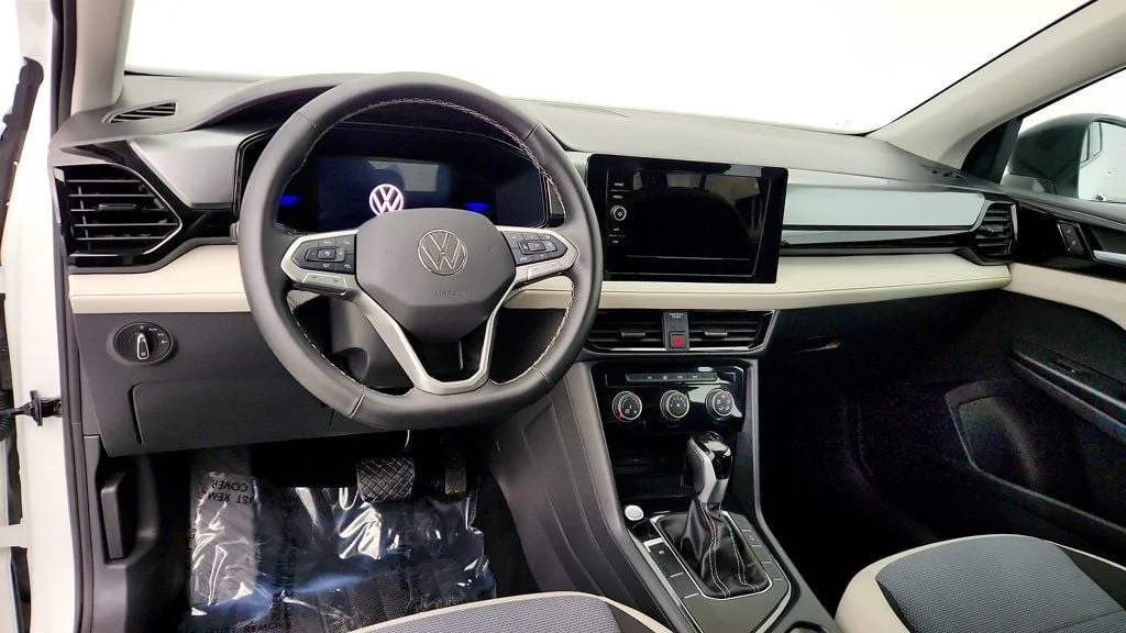 Used 2025 Pure White Volkswagen S FWD image 12