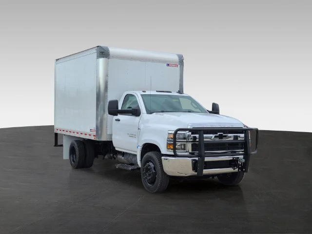 Used 2023 White Chevrolet 1WT image 3
