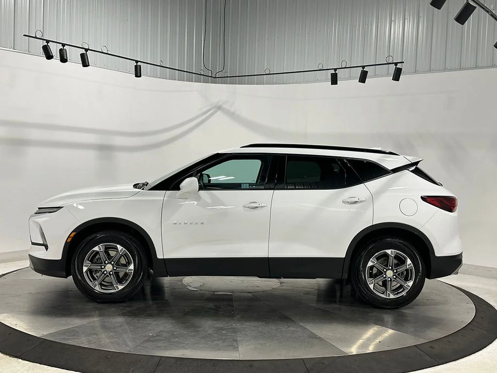 Used 2024 White Chevrolet LT image 16