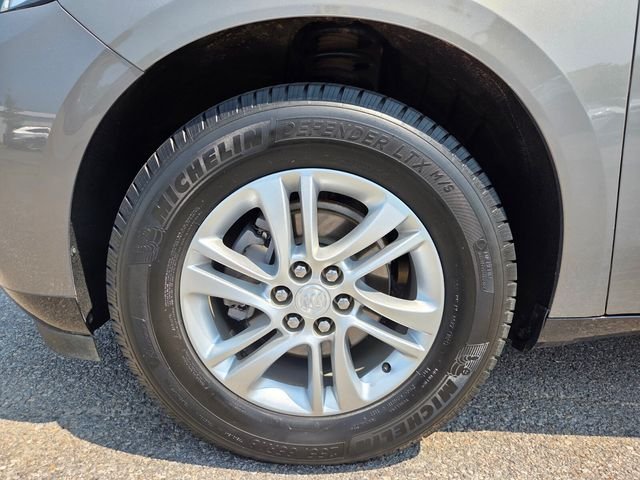 Used 2018  Buick Premium Group image 21