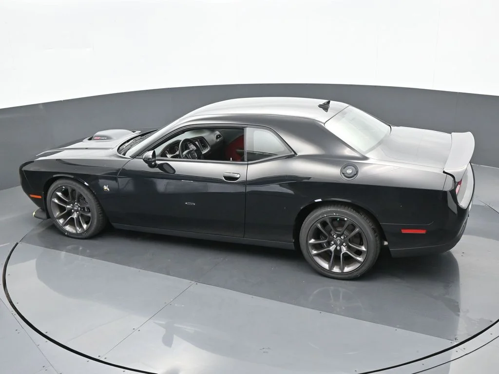 Used 2022 Pitch Black Clearcoat Dodge R/T Scat Pack image 41