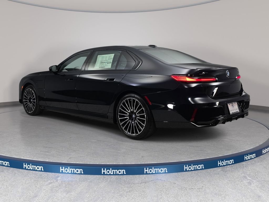 2026 BMW 7 Series 750e - Photo 7