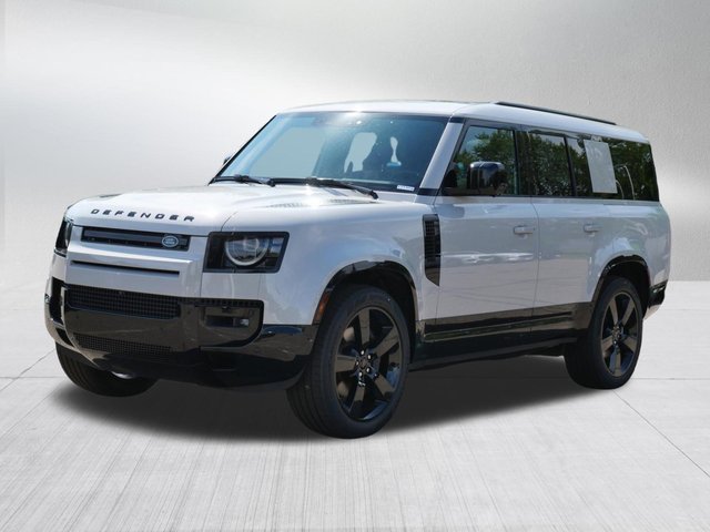2026 Land Rover Defender 130 X-Dynamic SE