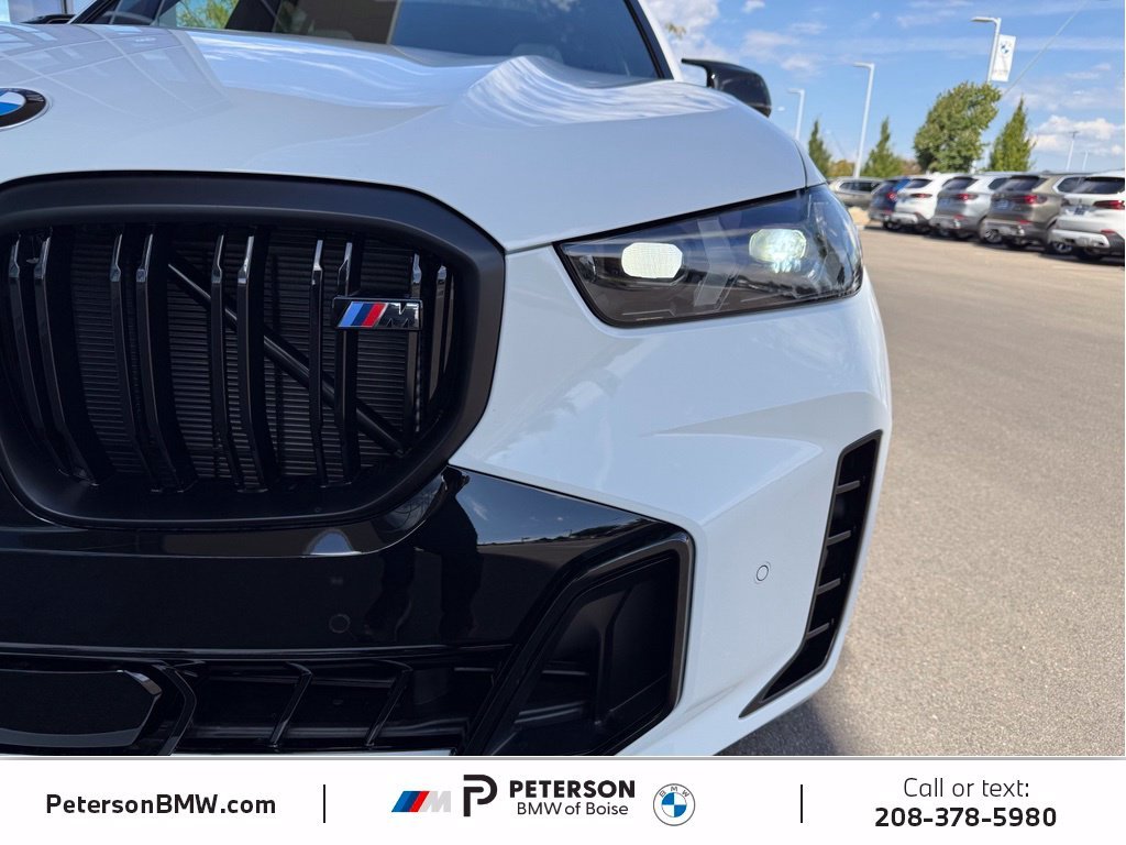 New 2026 Alpine White BMW M60i image 42