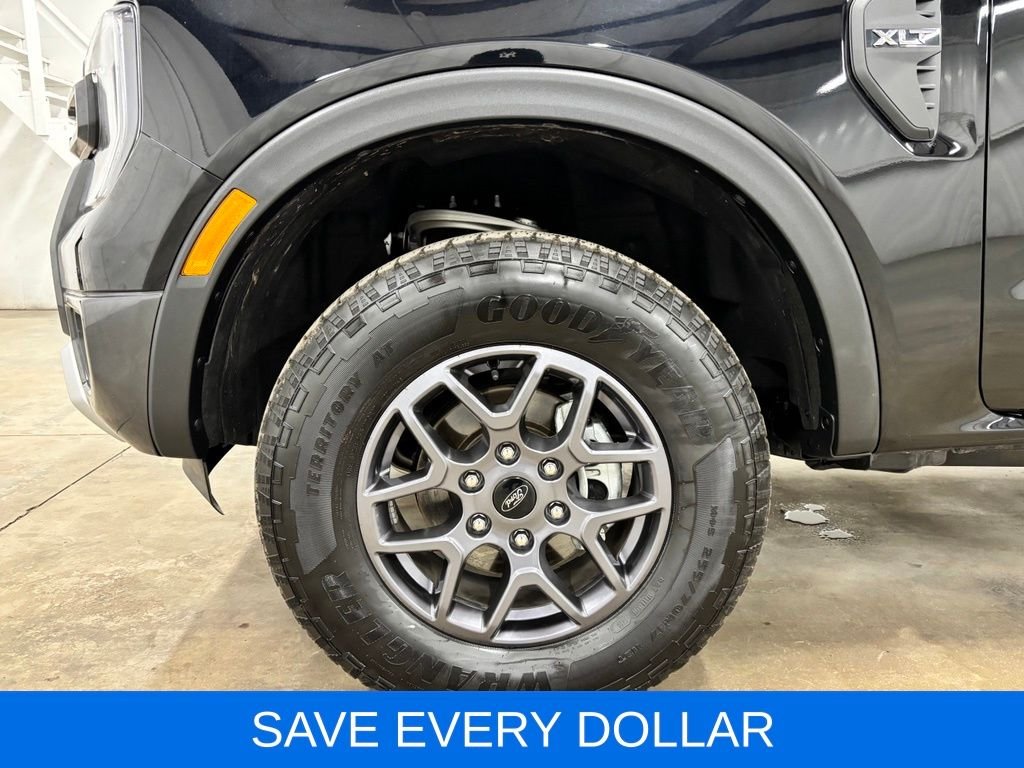 Used 2025 Black Ford XLT image 10
