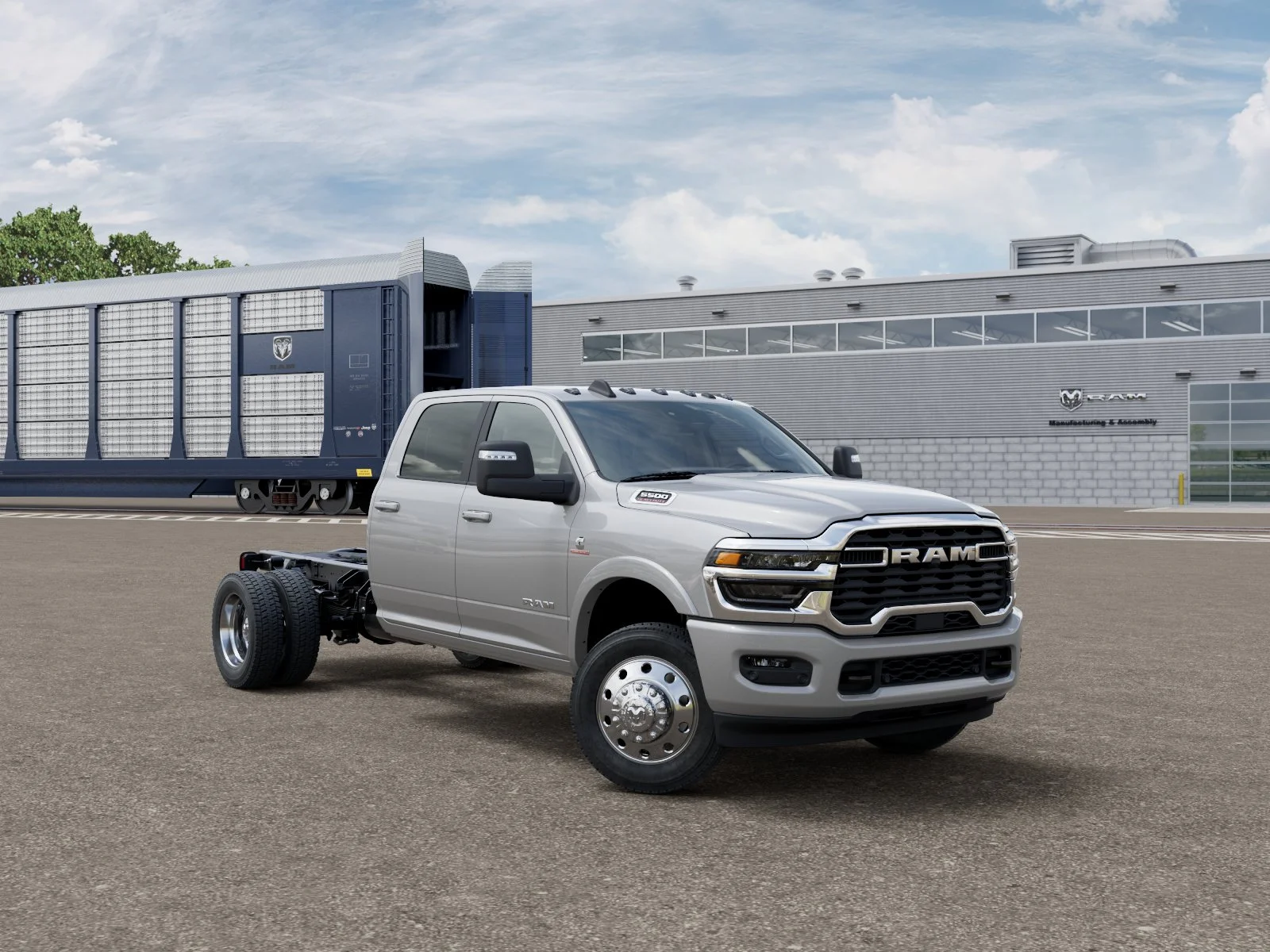 New 2026 Silver-Zynith Exterior Paint RAM TRADESMAN image 3