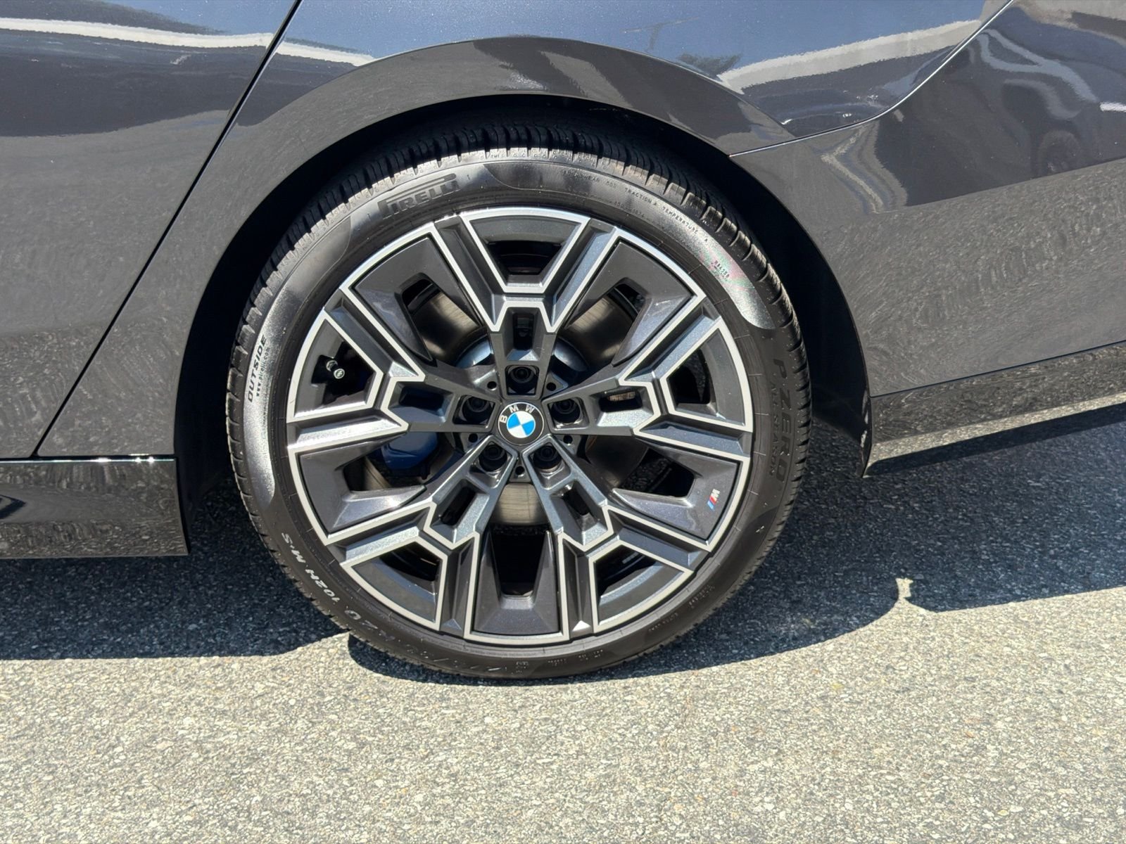 Used 2026 Dark Graphite Metallic BMW 530i xDrive image 19
