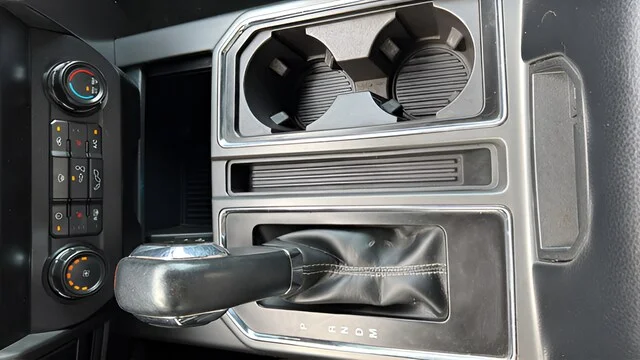 Used 2019  Ford  image 18