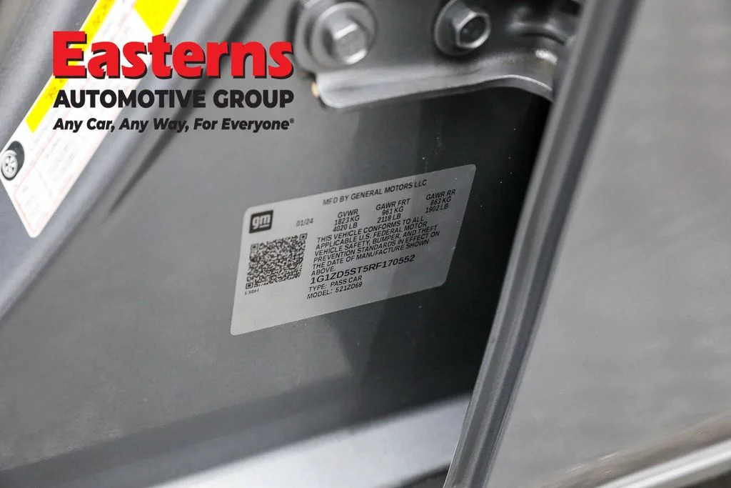 Used 2024 Gray Chevrolet LT image 33