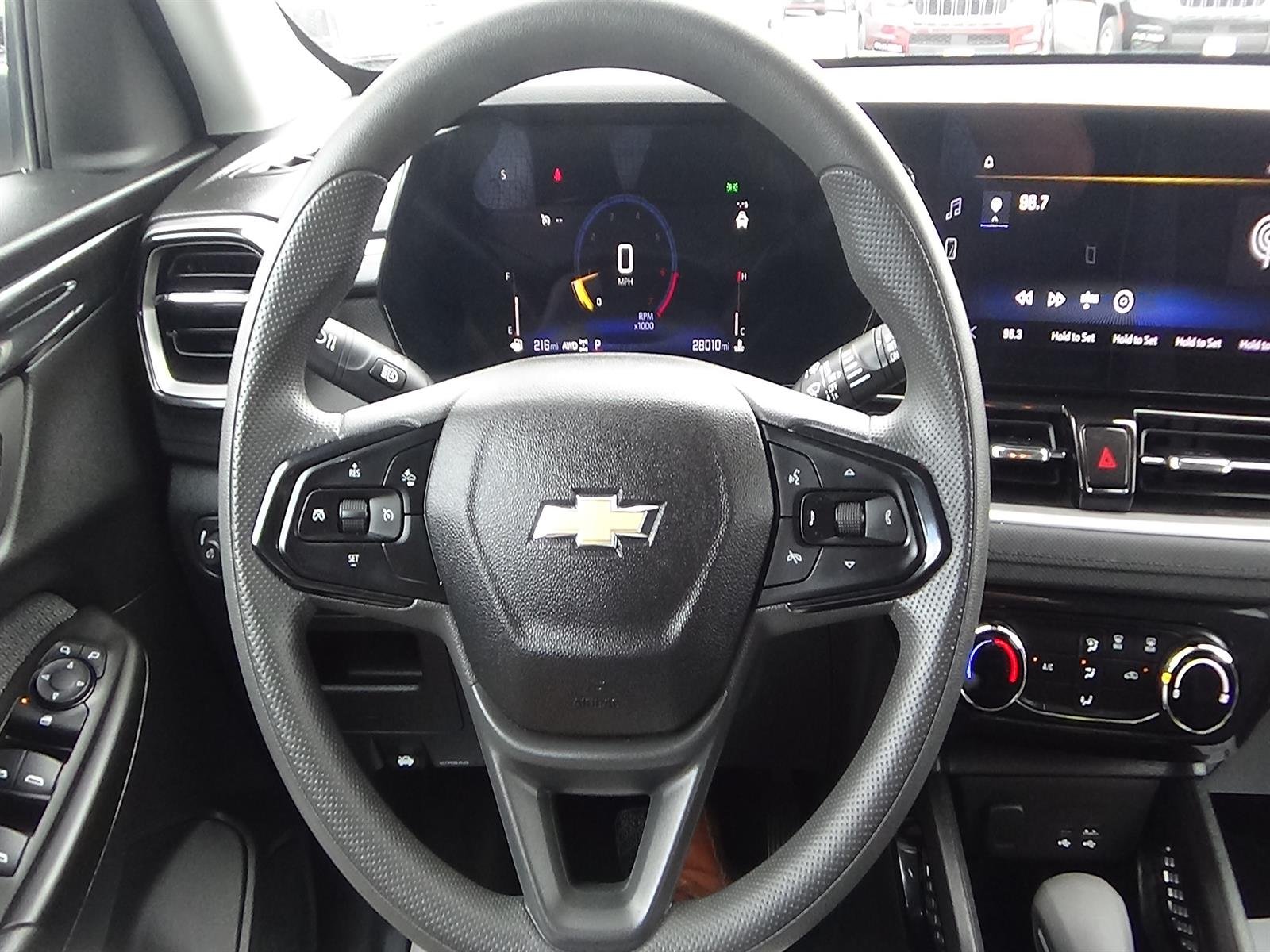 Used 2025 Sterling Gray Metallic (gzb) Chevrolet LT image 20