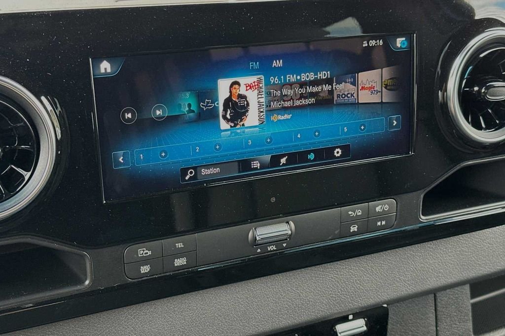 Used 2024 Blue Mercedes-Benz Cargo 144 WB image 18