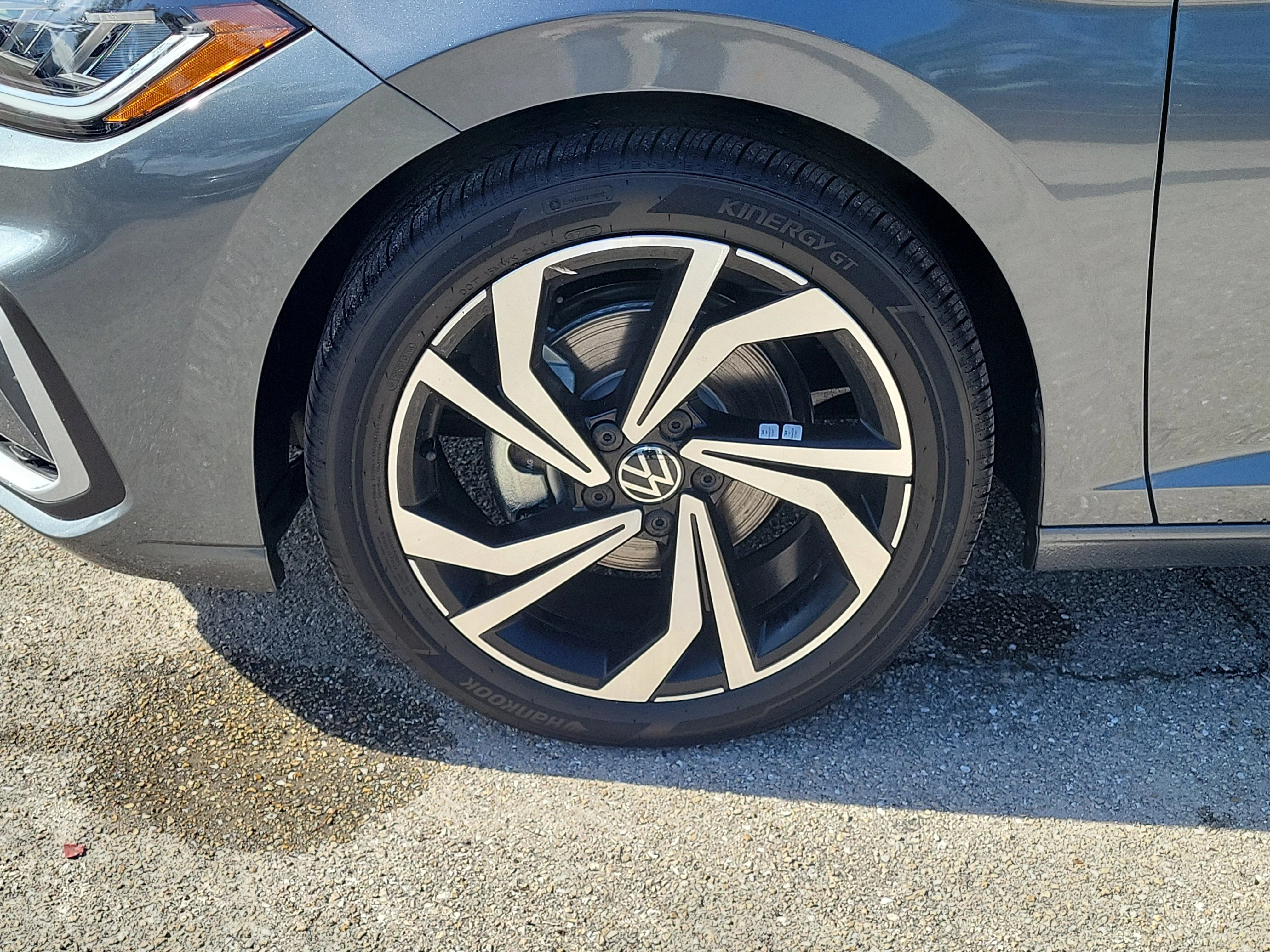 New 2026 Gray Volkswagen 1.5T SEL image 29