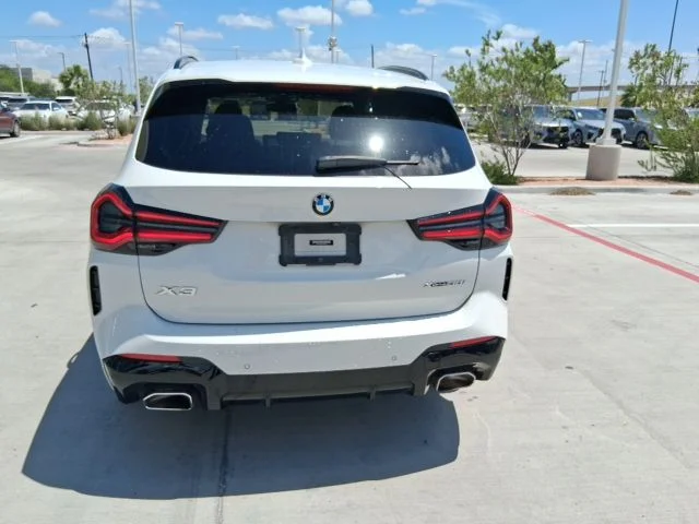 Used 2023 White BMW xDrive30i image 5