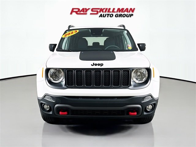 2023 Jeep Renegade Trailhawk photo 2