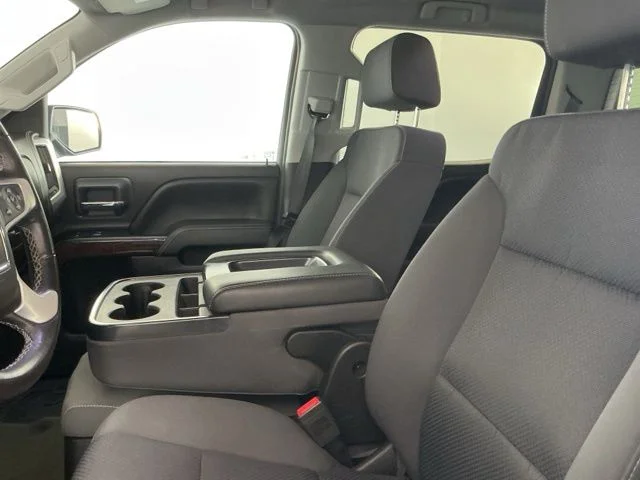 Used 2018 Silver GMC SLE image 9