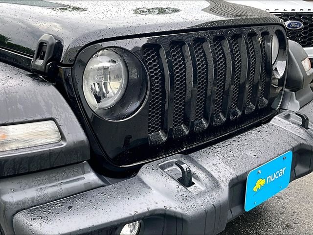 Used 2023 Black Jeep Sport image 28