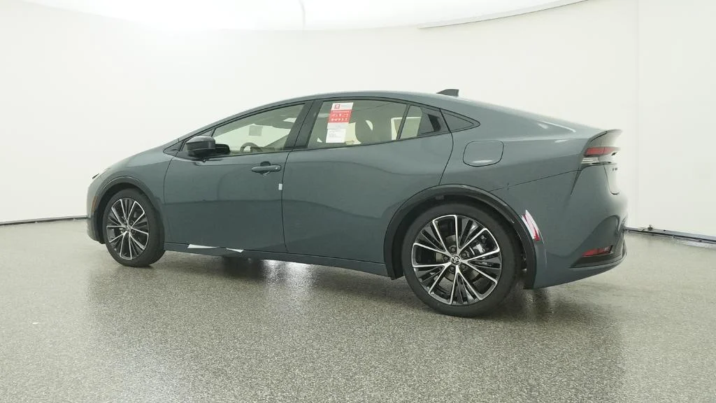 New 2026 Guardian Gray Toyota XLE image 13