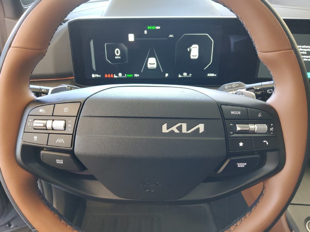 Certified Used 2026 Gray Kia X-Line Prestige image 9