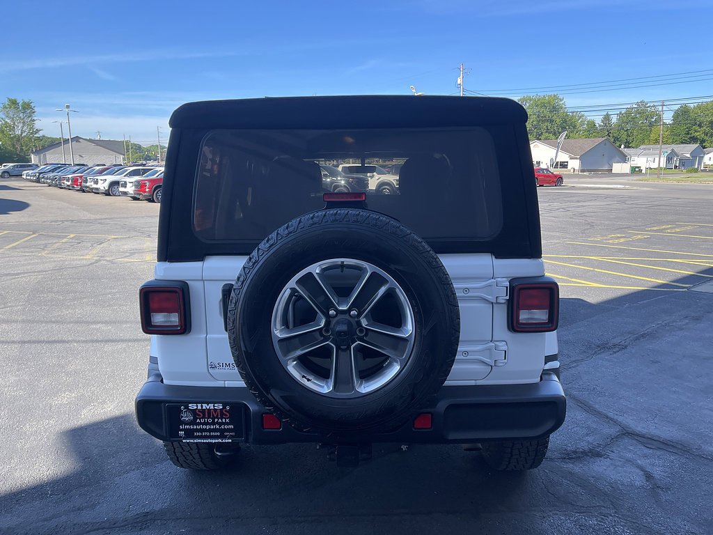 2022 Jeep Wrangler Unlimited Sahara - Photo 10