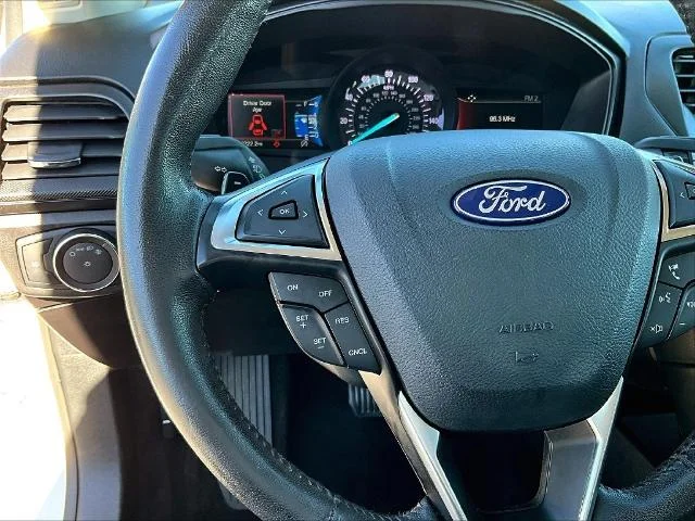 Used 2018 Oxford White Ford  image 11