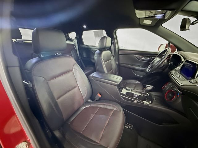 Used 2020 Red Chevrolet RS image 27