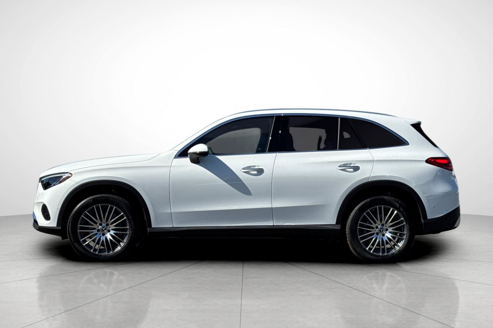 Certified Used 2026 White Mercedes-Benz GLC 300 image 32