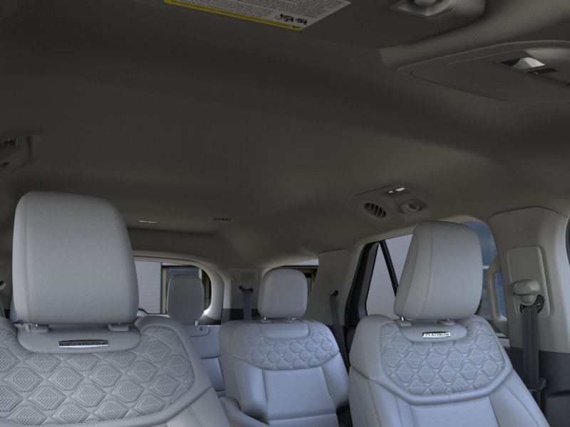 New 2026 Star White Metallic Tri-Coat Ford Platinum image 22