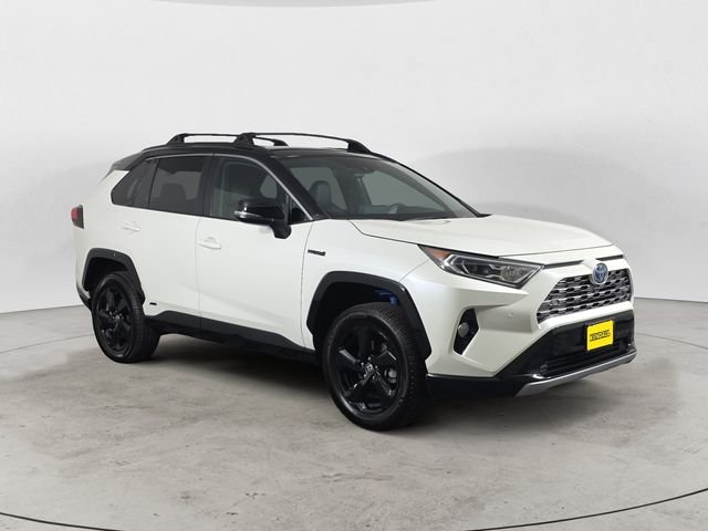 Used 2021 White Toyota XSE image 3