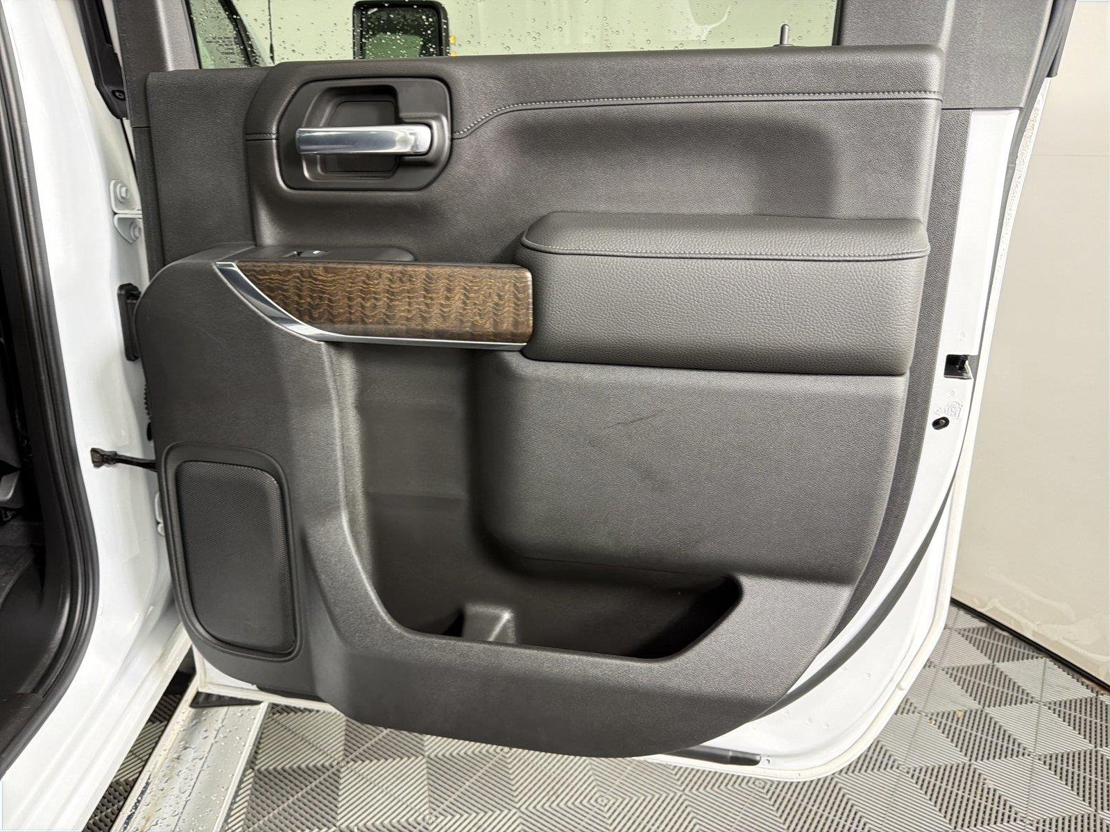 Used 2020 SUMMIT WHITE GMC Denali image 14