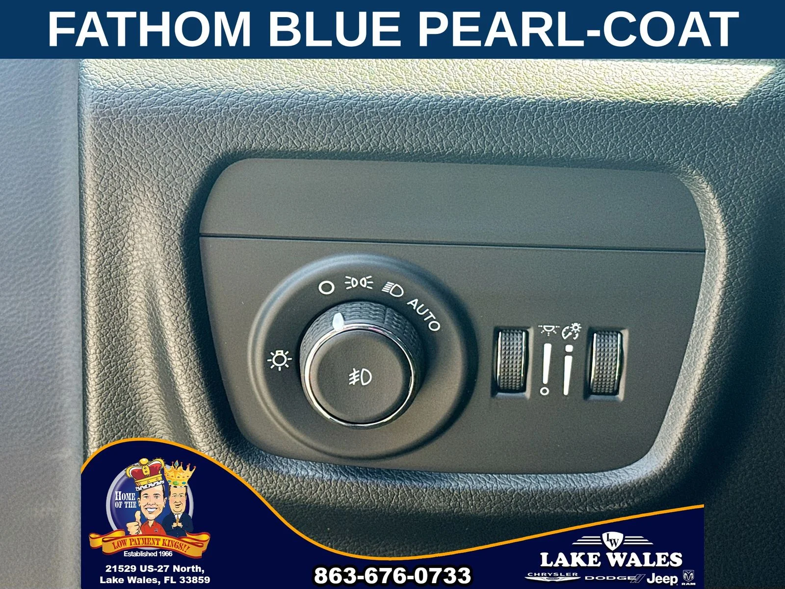 New 2026 Fathom Blue Pearl-Coat Exterior Paint Jeep Limited image 9