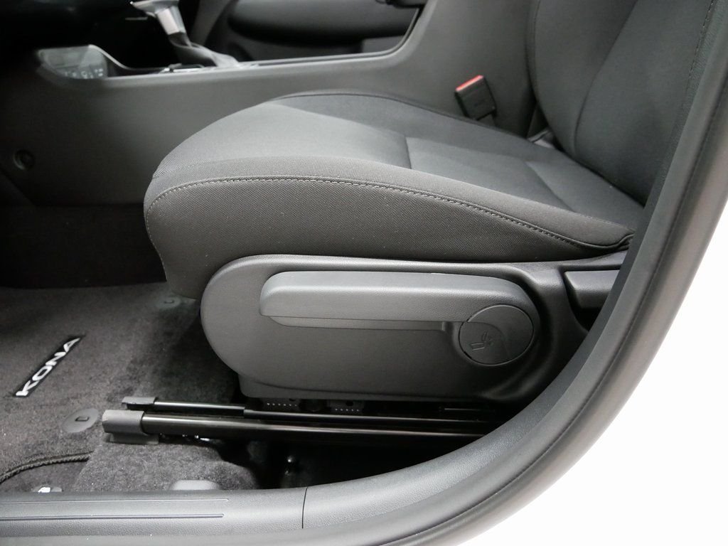 Certified Used 2026 White Hyundai SEL Sport image 10