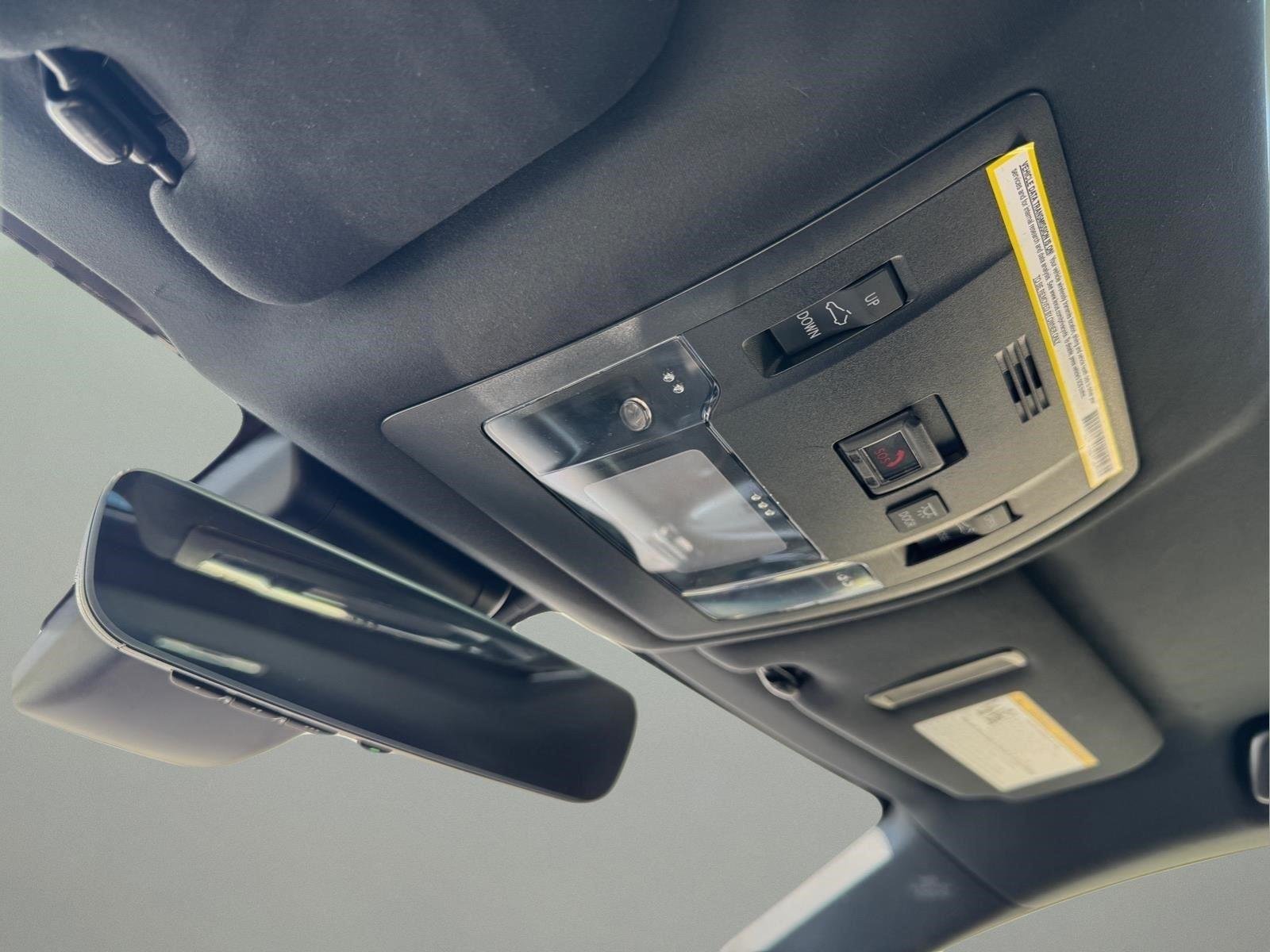 Used 2022 Ultra White Lexus PREMIUM image 29