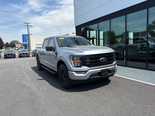 Used 2023 Silver Metallic Ford XLT image 1