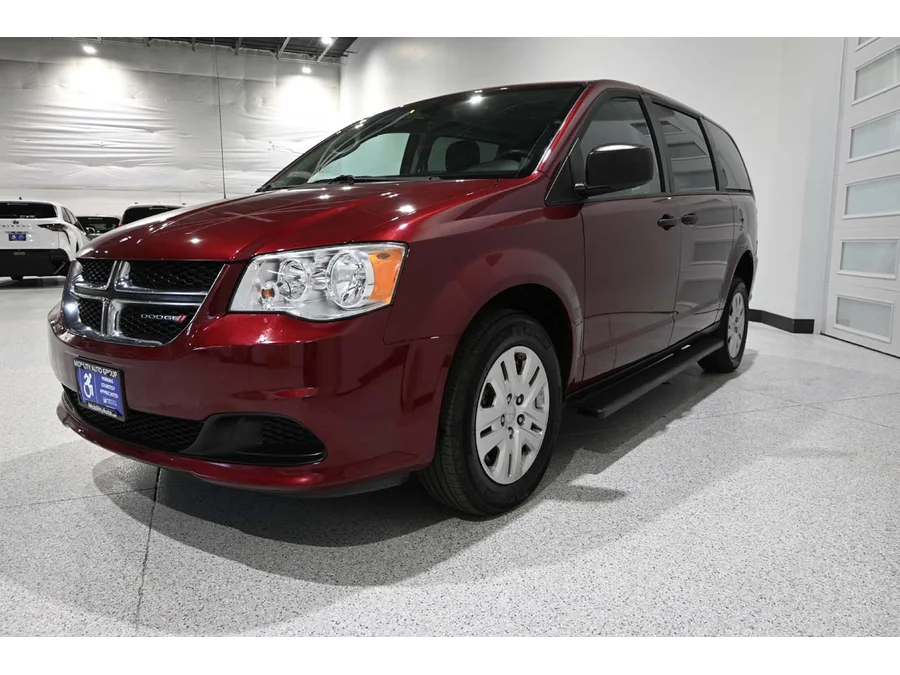 Used 2019 RED Dodge SE Handicap Mobility Van image 10