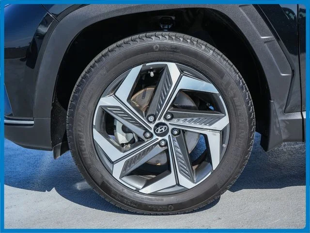 Used 2023 Black Hyundai SEL image 14