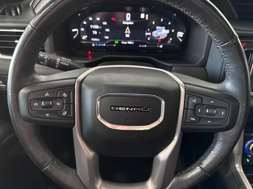 Used 2022 Onyx Black GMC Denali image 16