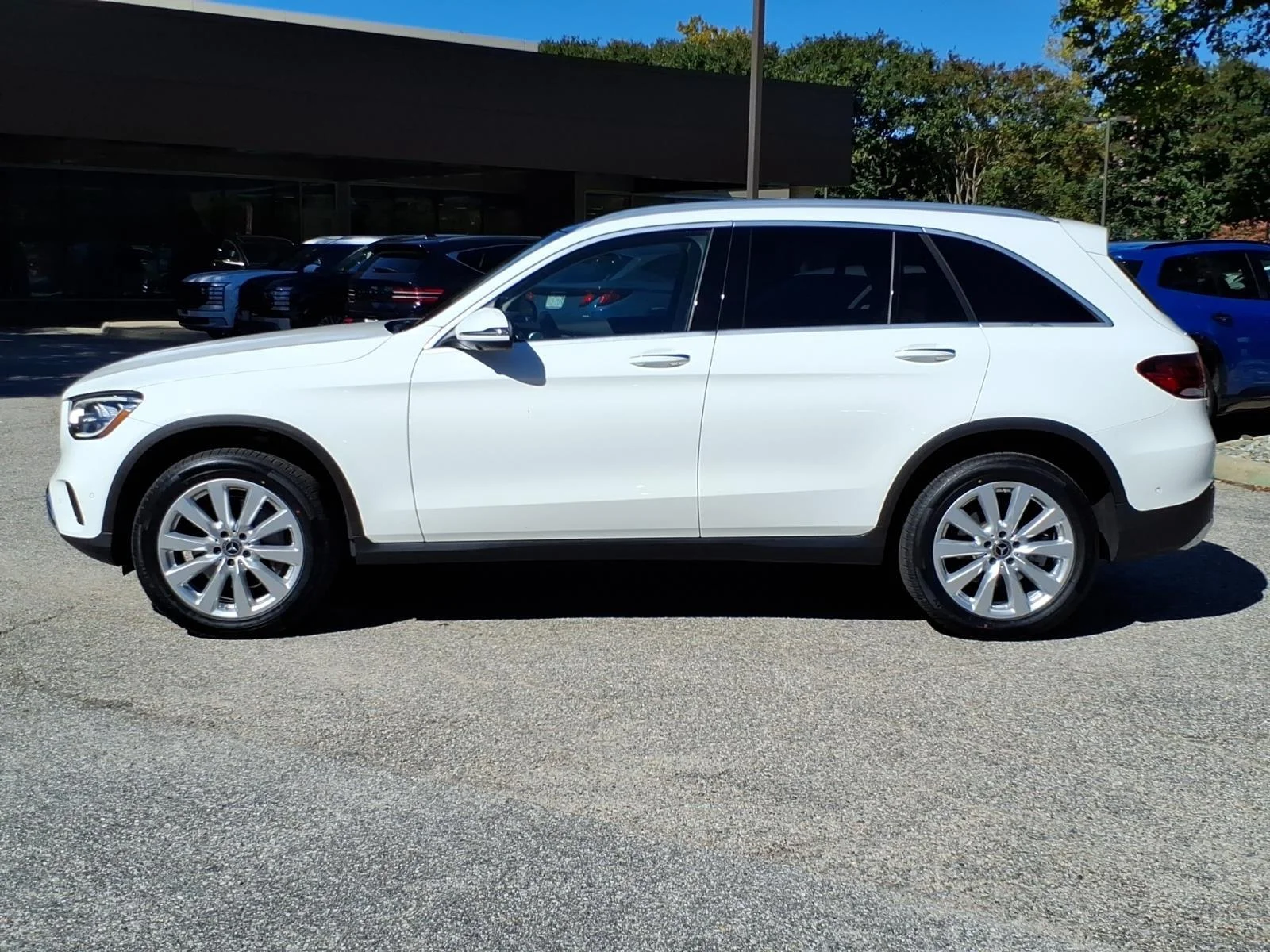 Used 2020 Polar White Mercedes-Benz GLC 300 image 3