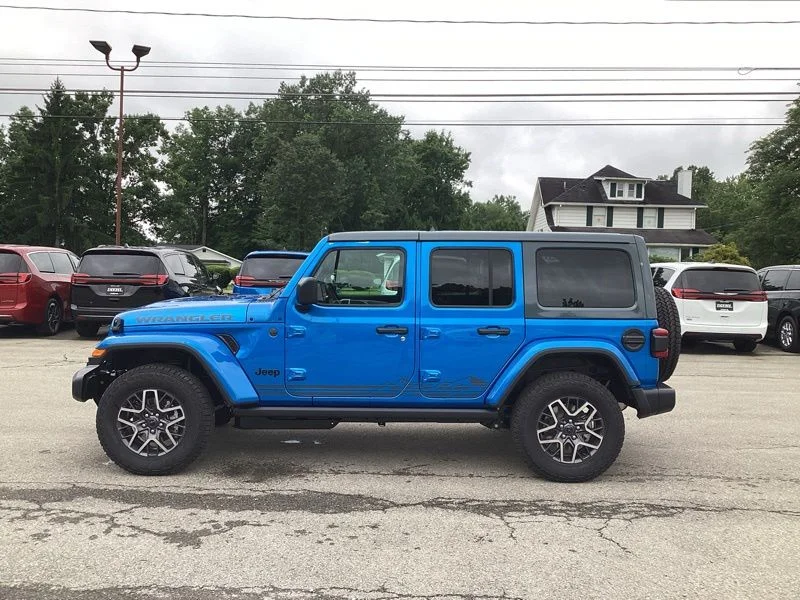 New 2026 Hydro Blue Pearl-Coat Exterior Paint Jeep Sahara image 4